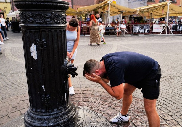 Kardiológus üzenete: Erre figyeljenek a szívbetegek a kánikulában, akár végzetes is lehet!