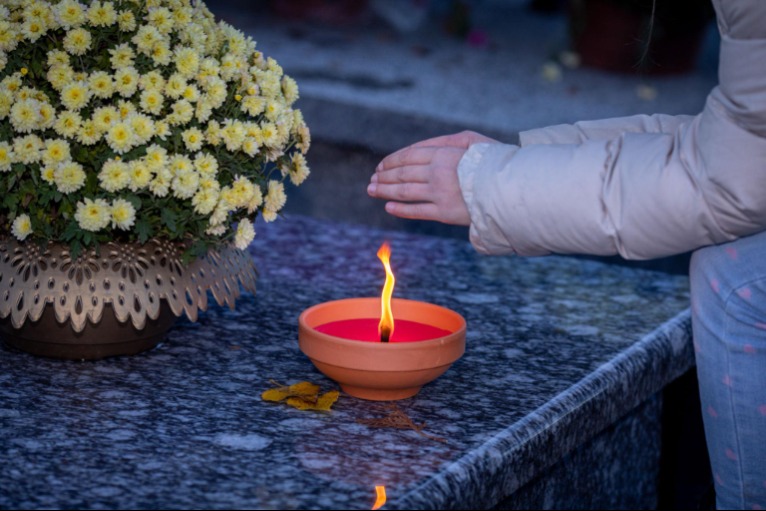 4 jele annak, hogy elhunyt szeretted lelke a közeledben van!
