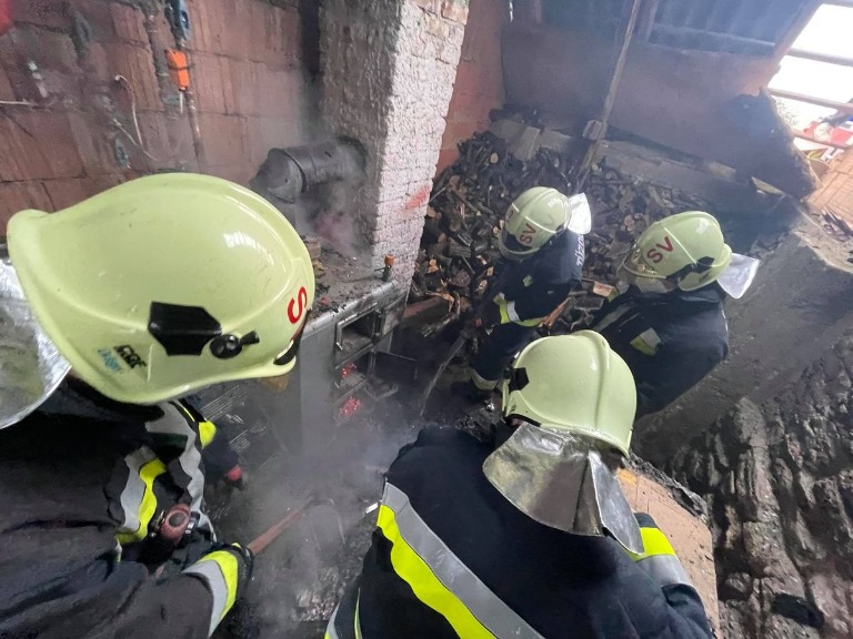 Ha jót akarsz magadnak és a családodnak, ilyen fával sosem gyújtasz be!