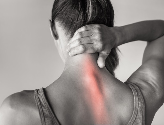 Női infarktus – Nem a mellkas fájdul meg először, így jelez a nyakad és az állad