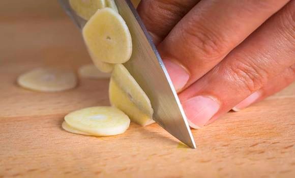 Tilos fokhagymát enned, ha az alábbi emberek közé tartozol!