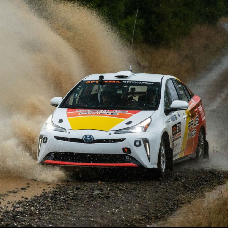 Rettenetes hír érkezett: meghalt a ralibalesetben súlyosan megsérült kislány! Ezt írta a Magyar Nemzeti Autósport Szövetség volt elnöke!