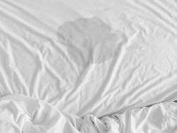 Az éjszakai vizelés egy határon túl már bajt jelezhet, íme az oka!